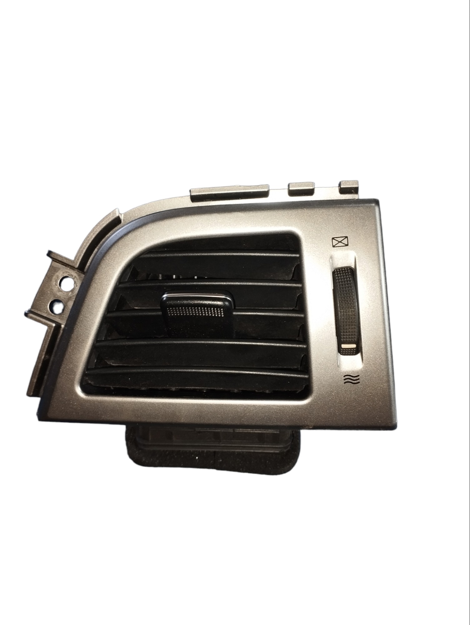 Difusor Ar Esquerdo Hyundai I30 2013 A 2016
