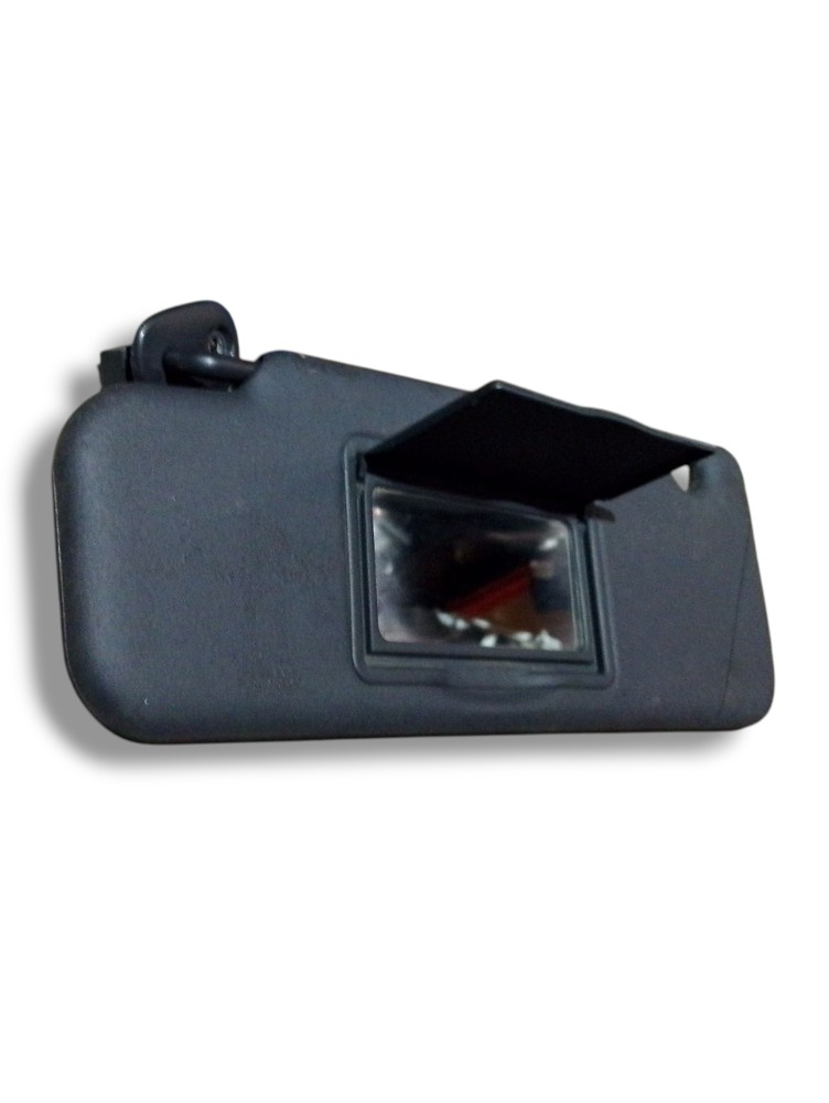 Quebra-sol esquerdo Renault Sandero RS 2.0 2021