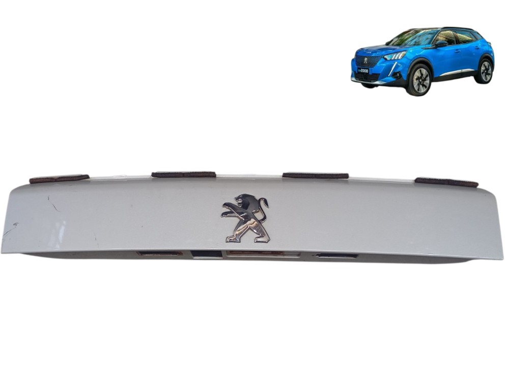 moldura Placa Luz Porta Malas Peugeot 2008 Eletrico 2023
