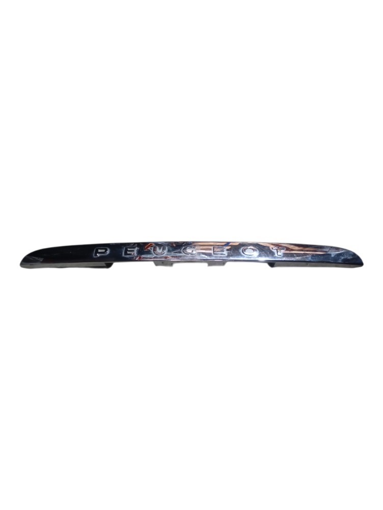 Friso moldura traseira tampa traseira Peugeot 307 sedan 2012