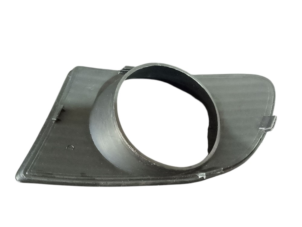 Moldura Direita Do Farol De Milha Fiat Idea 2006 2010