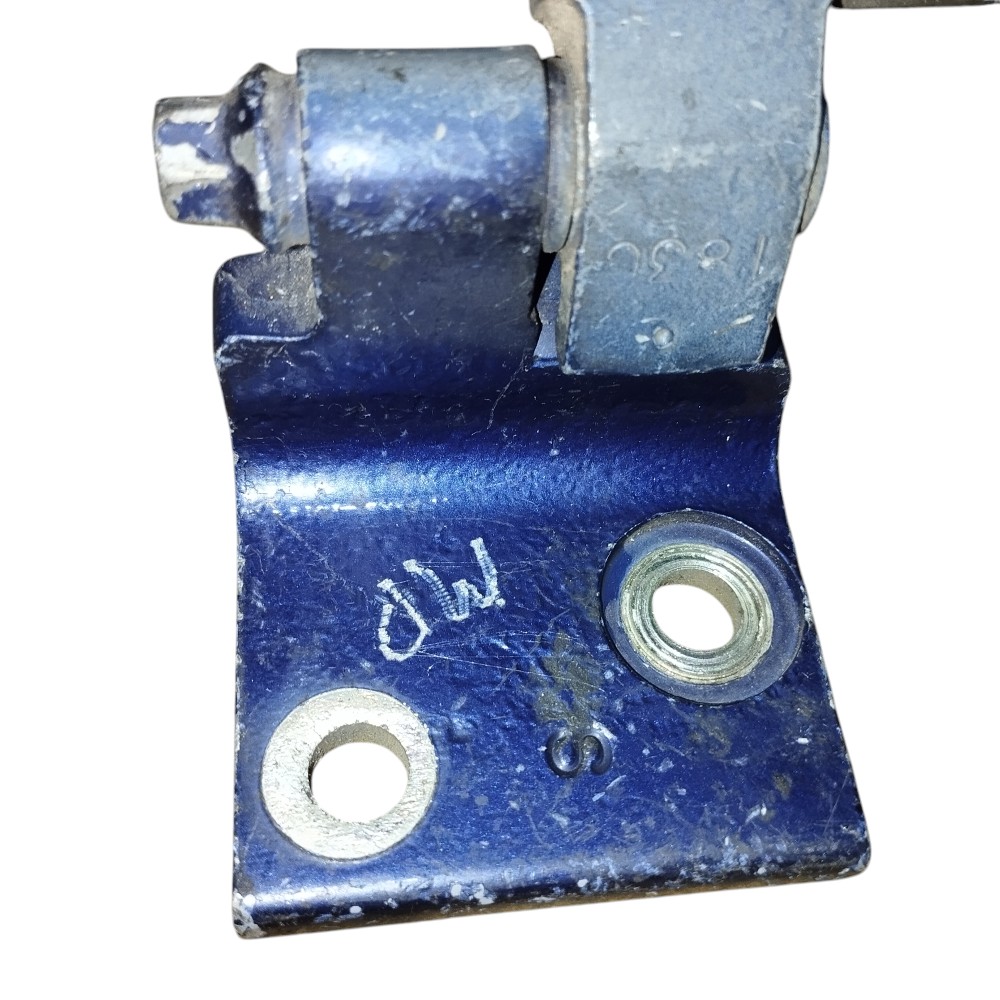 Dobradiça Porta Traseira Direita Peugeot 306  2010