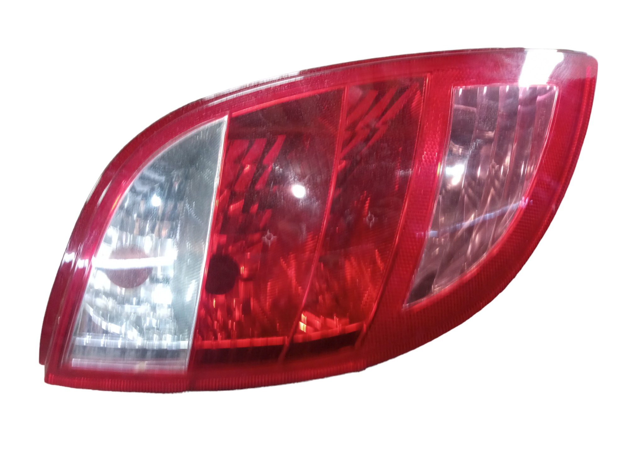 Lanterna Traseira Esquerda Ford Ka 1.0 2003 A 2008 Esquerdo Vermelho
