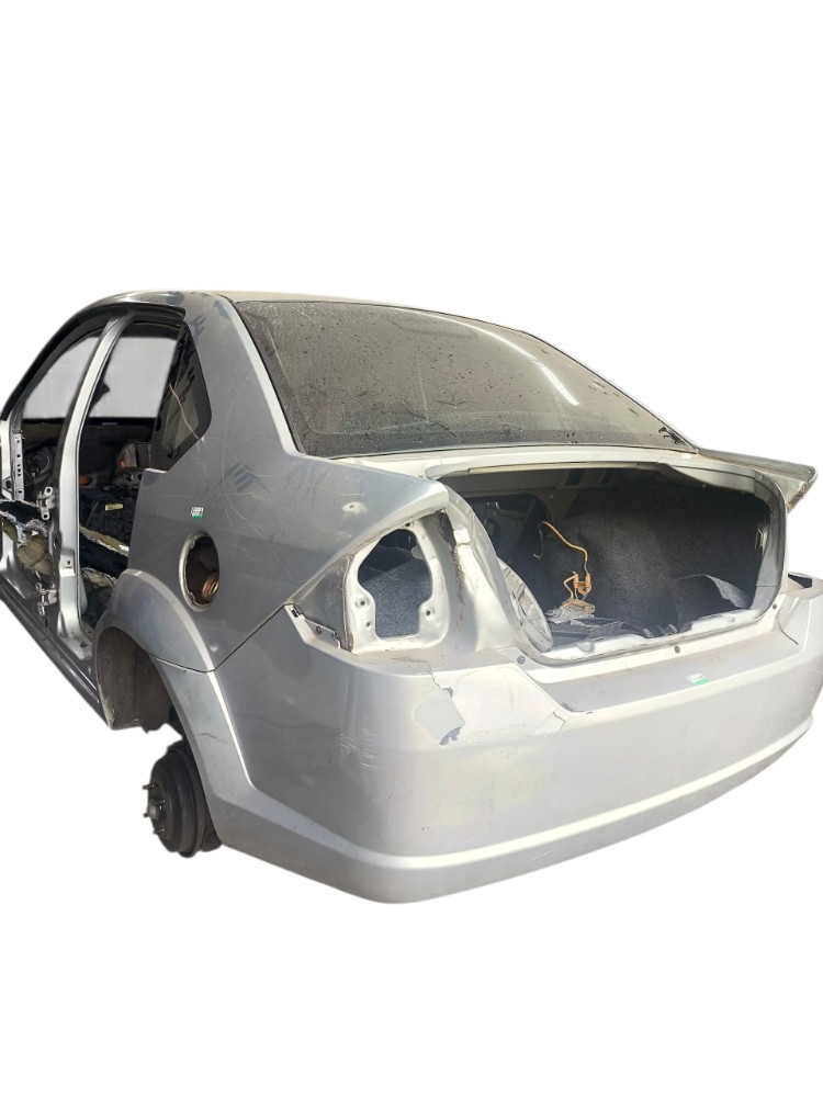 Lateral esquerda fiesta sedan 2005 2006 2007 08 09 10 11 12