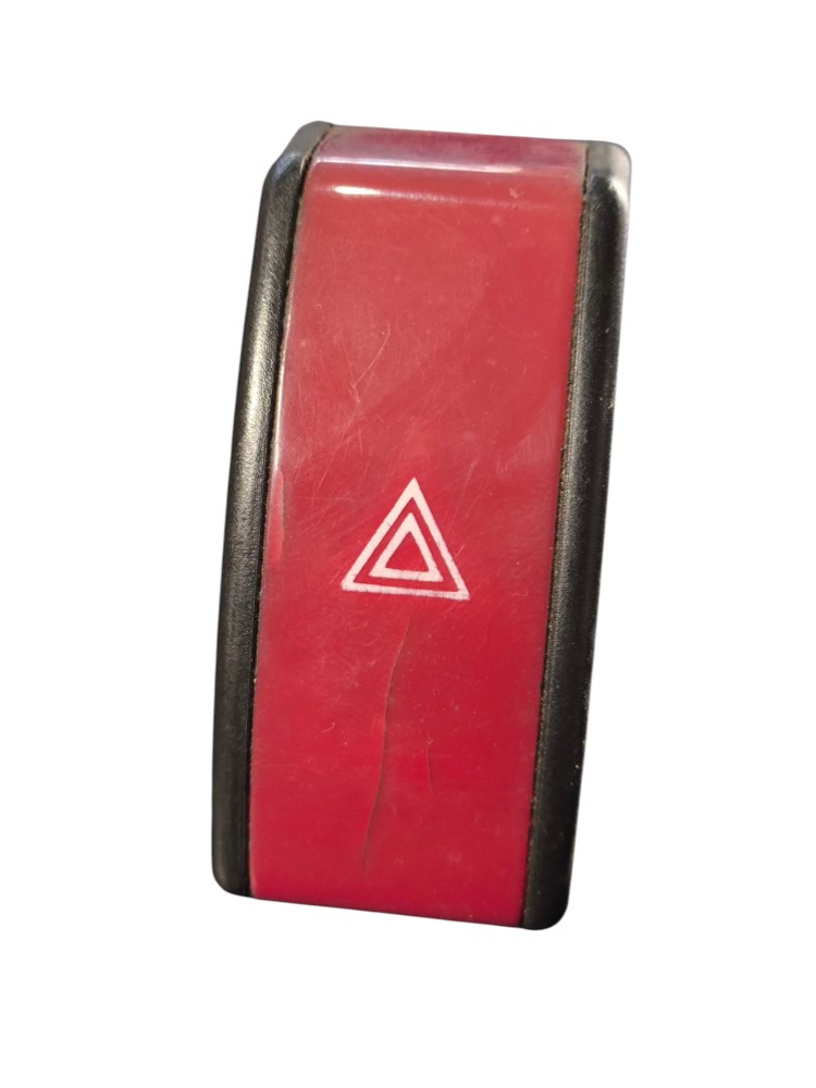 Botão Interruptor Pisca Alerta Emergênc Gm Astra 1999 A 2012