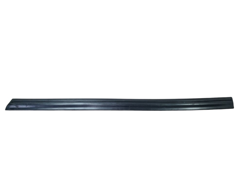 Friso Porta Dianteira Direito Gm Monza Tubarão Gl 1995 Preto