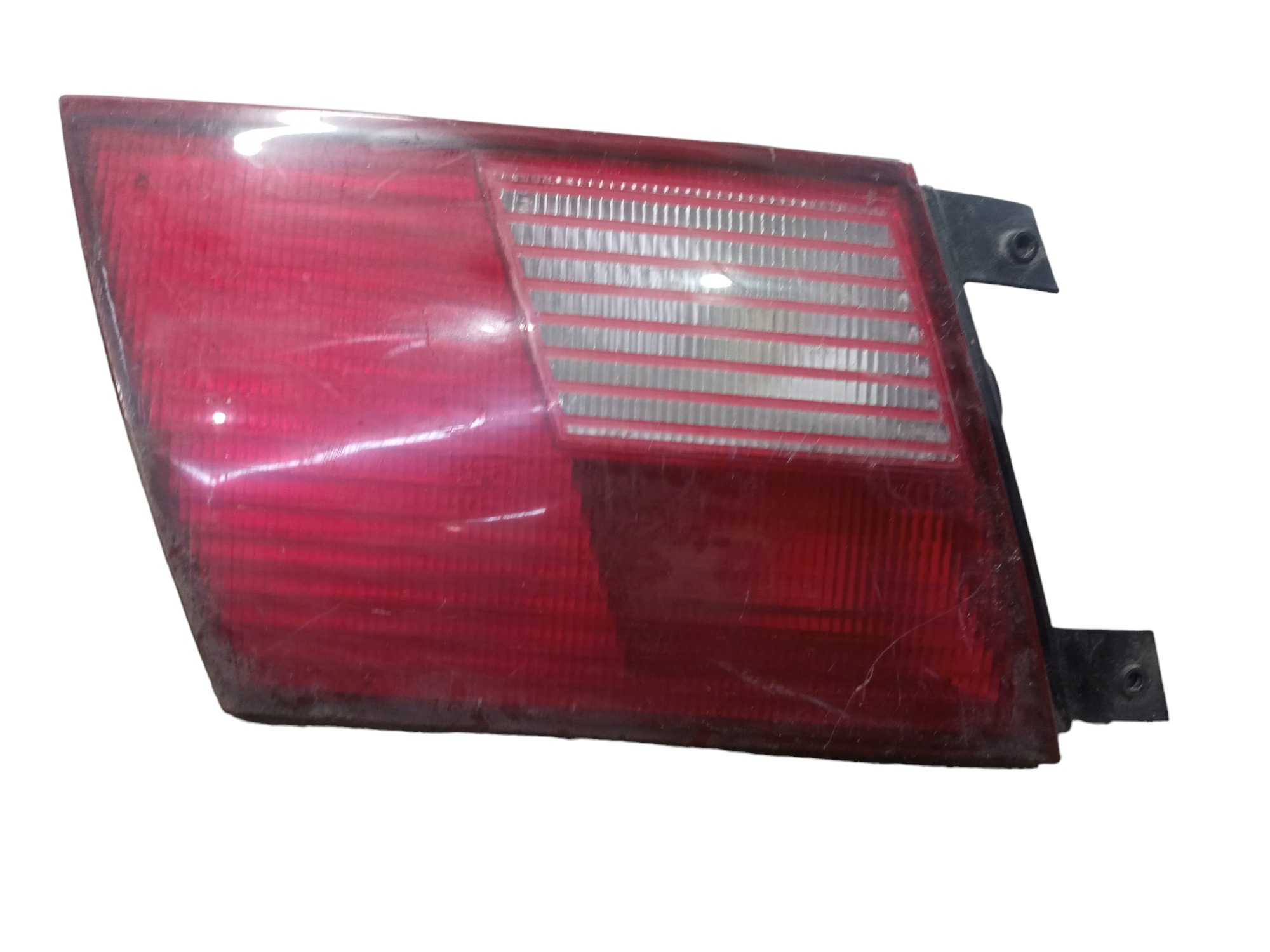 Lanterna Traseira Esquerda Tampa Vw Santana 1991 A 2006 Esquerdo Vermelho