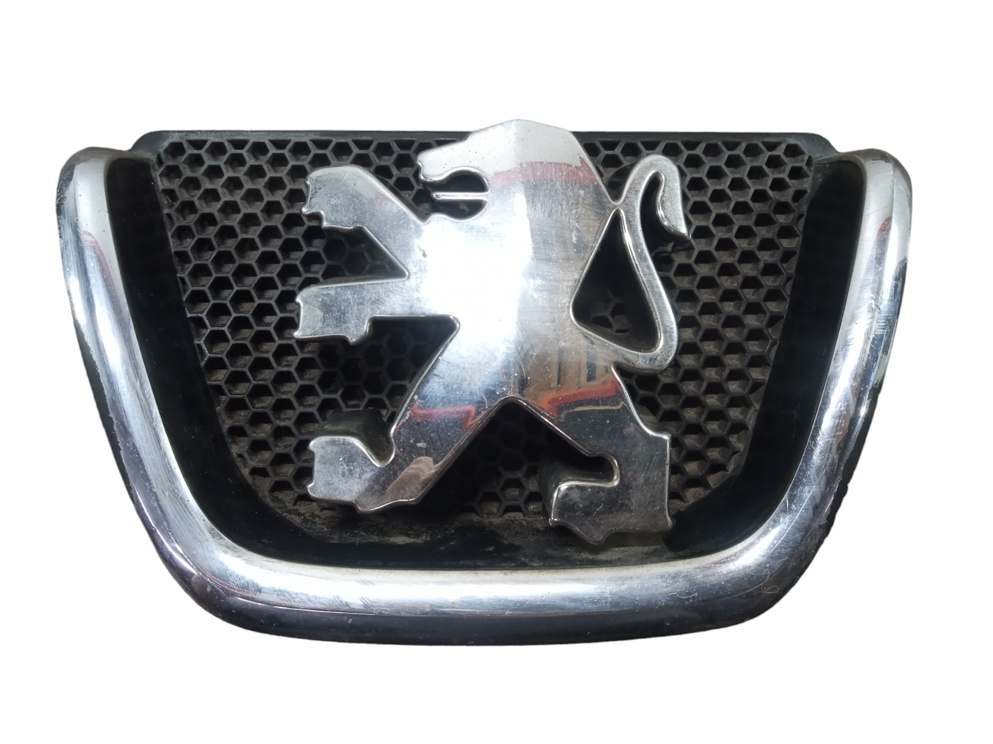 Emblema Grade Dianteiro Dtlh Peugeot 206 2002 A 2010