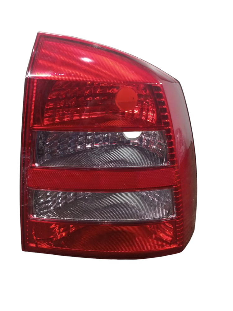 Lanterna Direita Astra Sedan 2003 A 2010 Direito Vermelho