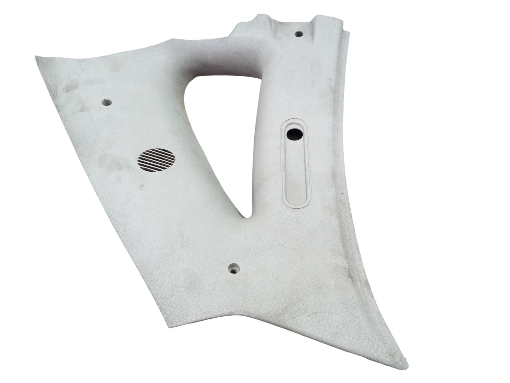 Moldura Coluna Traseira Direita Corsa Sedan Classic 99 A 09 Cinza