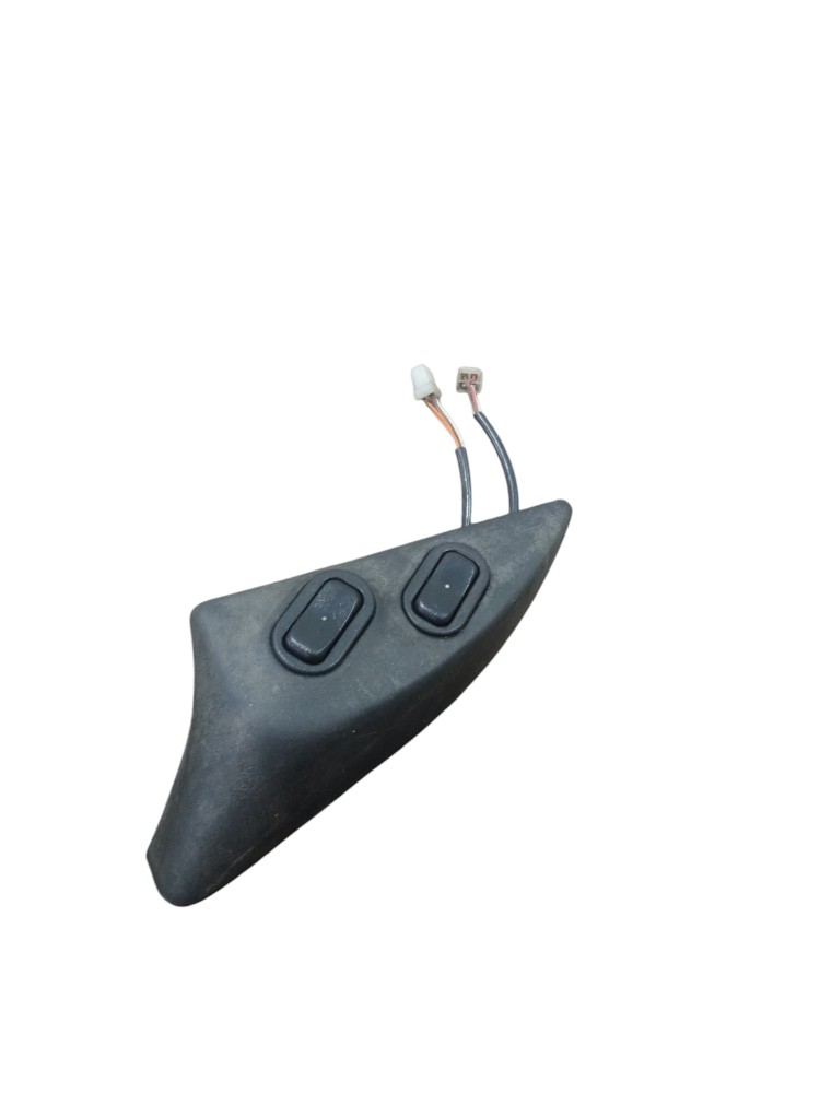 Moldura Botão Vidro Elétrico Esquerdo Gm Corsa Original