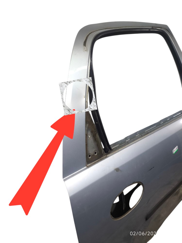 Porta Corsa Hat Montana Traseira Direita 03 04 05 06 07 08  Traseira Direito Prata