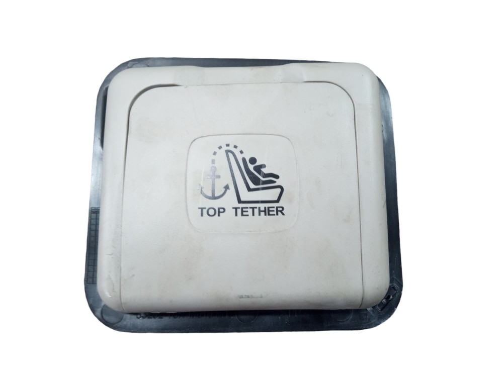 Puxador Top Tether Acabamento Traseiro Direito New Fit 2015