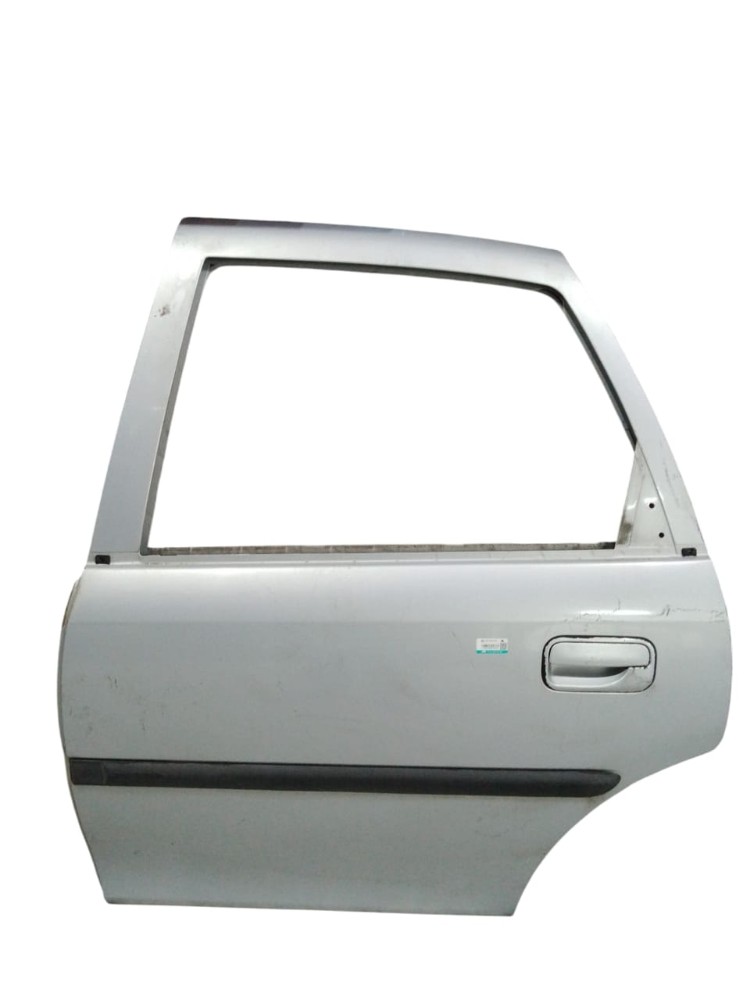 Porta Traseira Esquerda Chevrolet Vectra 97 A 03 Traseira Esquerdo Prata