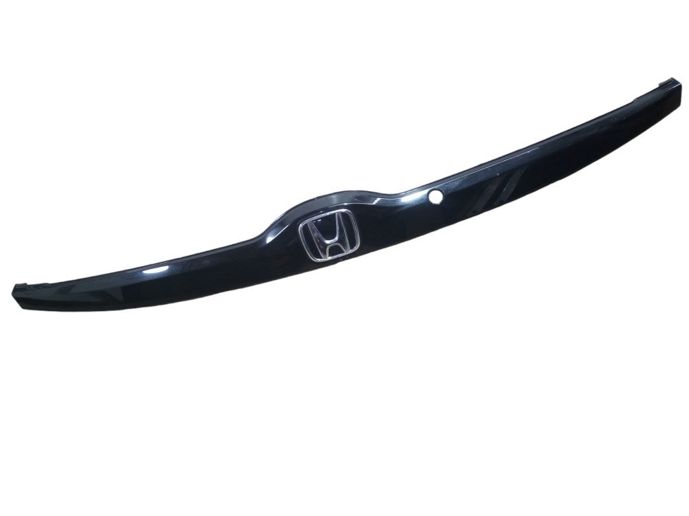 Friso Tampa Traseira Honda New Fit 2015 Com Detalhe Colado Preto