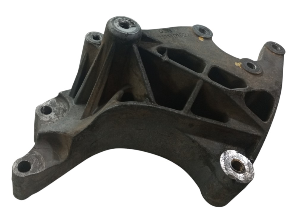 Suporte Bomba hidraulica Fiat freemont 2011 2012 2016 usado 4