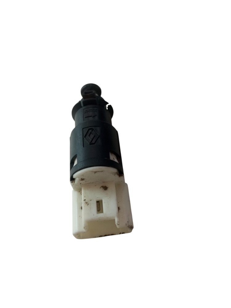 Interruptor Sensor Luz Freio Renault Kwid 2017 2018 2019 7