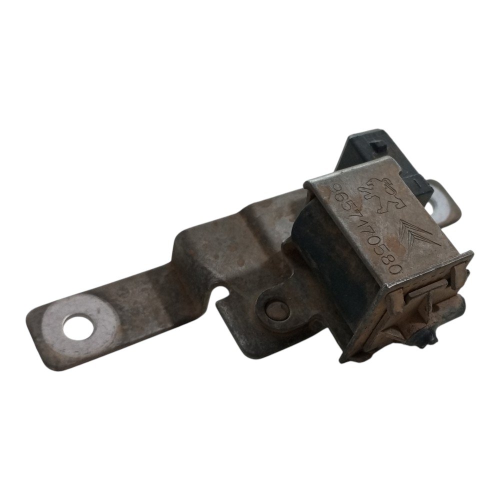 Valvula Solenoide Partida Frio Peugeot 206 207 2006 2013 2