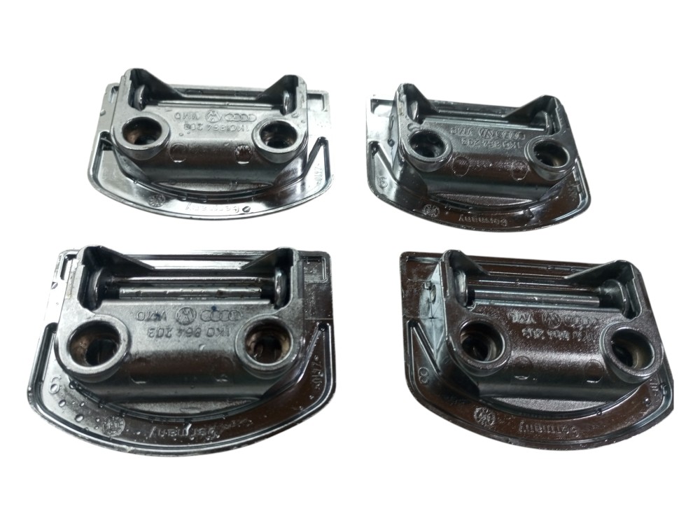 Gancho Trava Porta Malas Vw Touareg 2005 2015 Jogo Usado 3