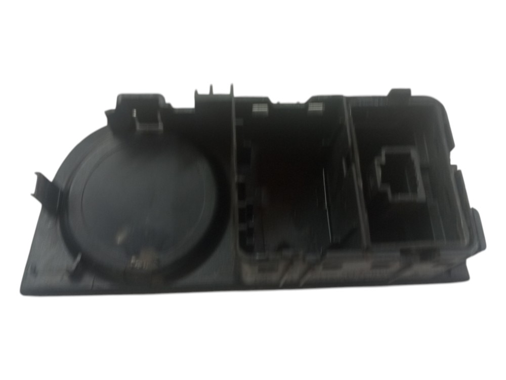 Moldura botao sensor estacionamento logan sandero 2014 2019 5