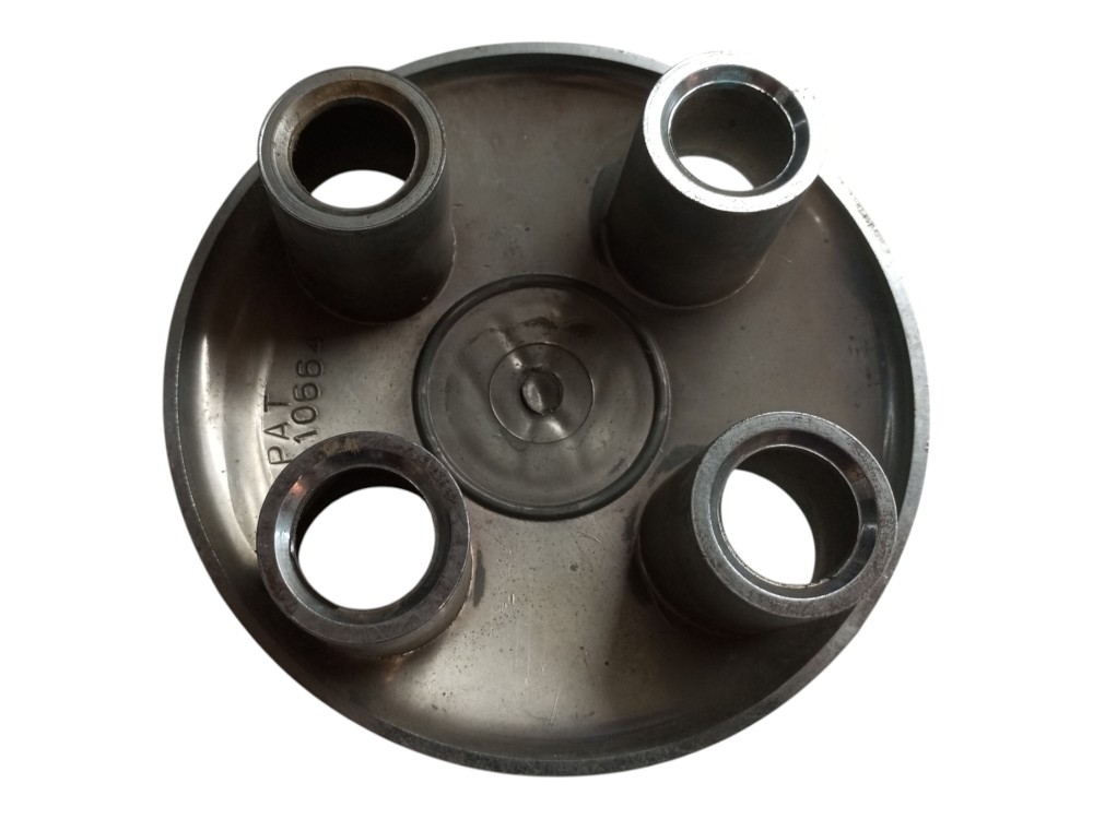 Calota Miolo 4 Furos Volkswagen Brasilia 74 75 76 77 78 80 Cinza 7