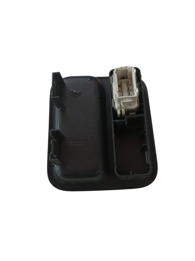 Botao Moldura Trava Vidro Logan Sandero1.6 8v 2008 2010 2012 6
