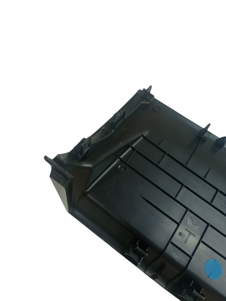 Tampa porta objetos console central oroch 2024 2025 usado 3