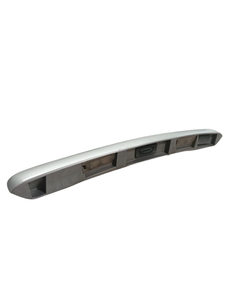 Moldura luz placa Renault Megane Grand tour 2007 2013