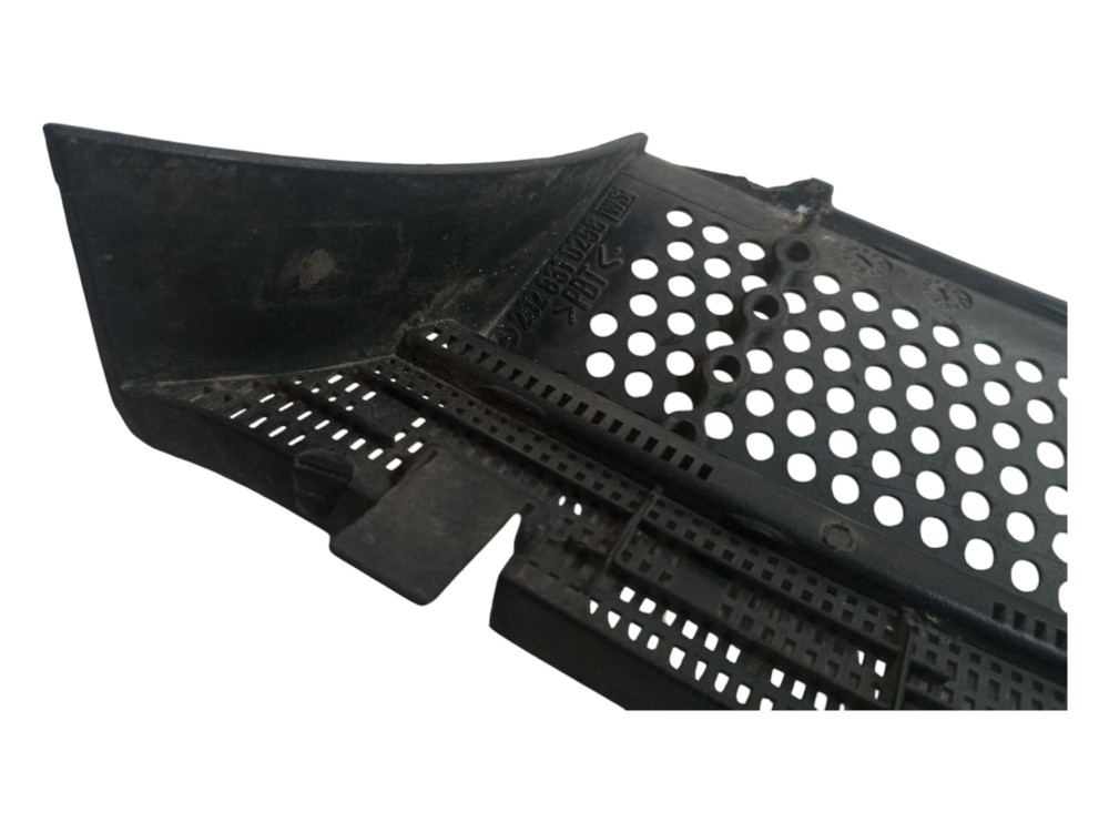 Grade Churrasqueira Mercdes C180 C280 94 95 96 97 98 Direito 7