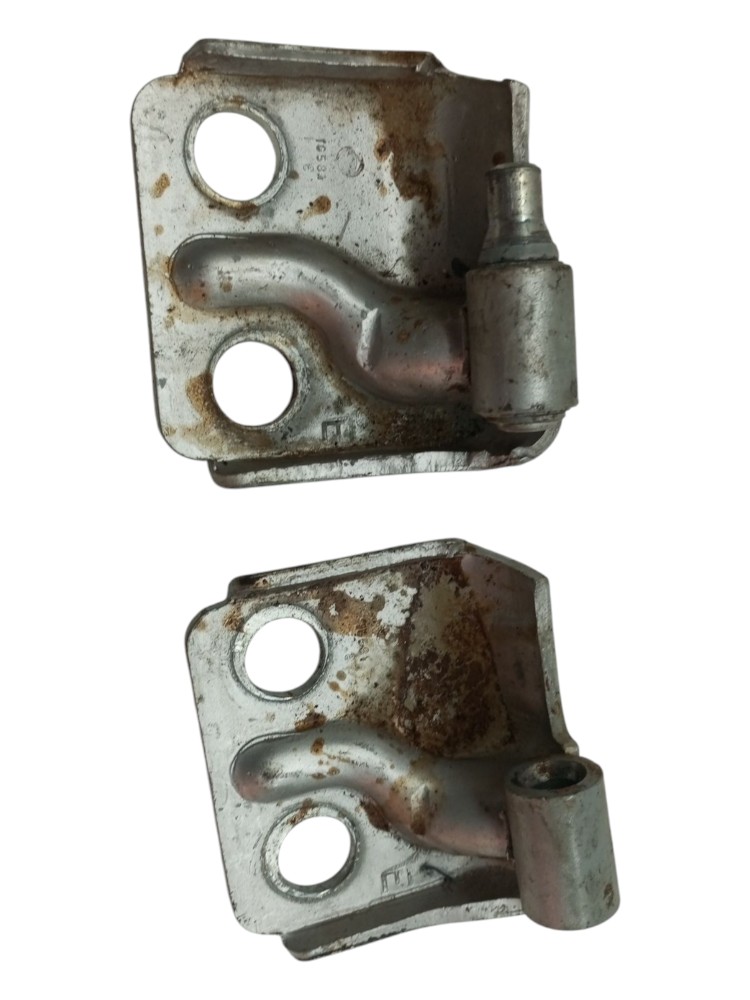 Dobradica Porta Traseira Fiat Palio 99 Direita Par Usado 4