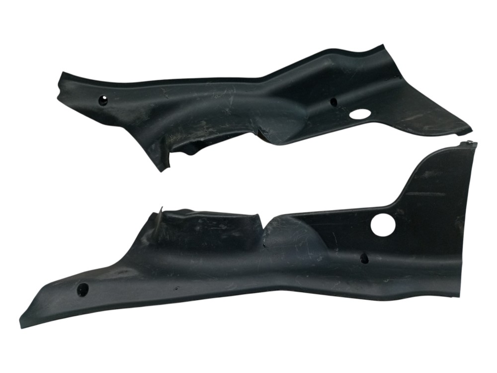Moldura Inferior Chevrolet Gm Celta 2006 2013 Traseira Par 4