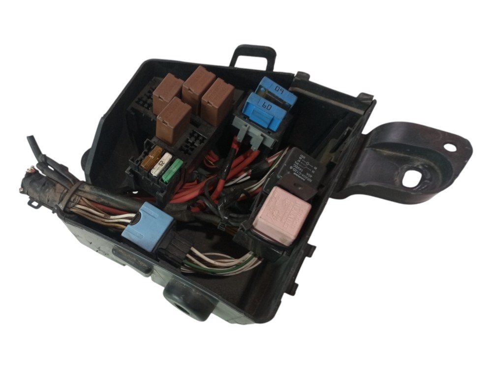 Caixa Fusiveis C Rele Renault Megane 96 99 2000 2002 2005
