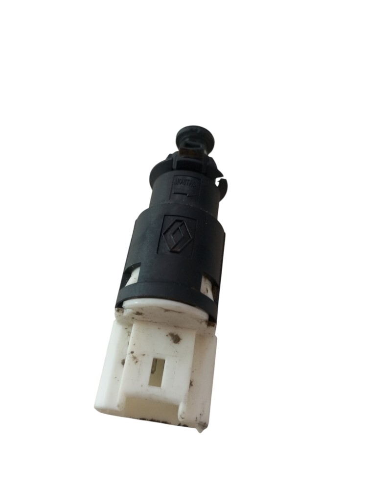 Interruptor Sensor Luz Freio Renault Kwid 2017 2018 2019 4
