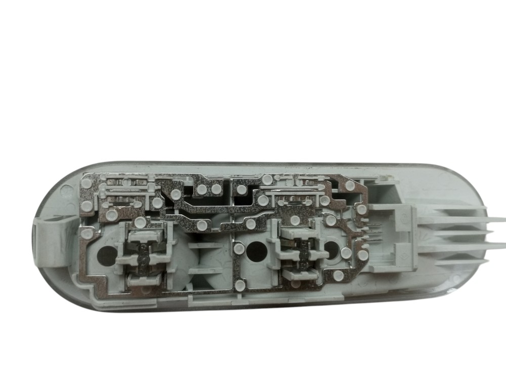Luz De Teto 2 Botões Renault Oroch 2024 2025 Usado 4