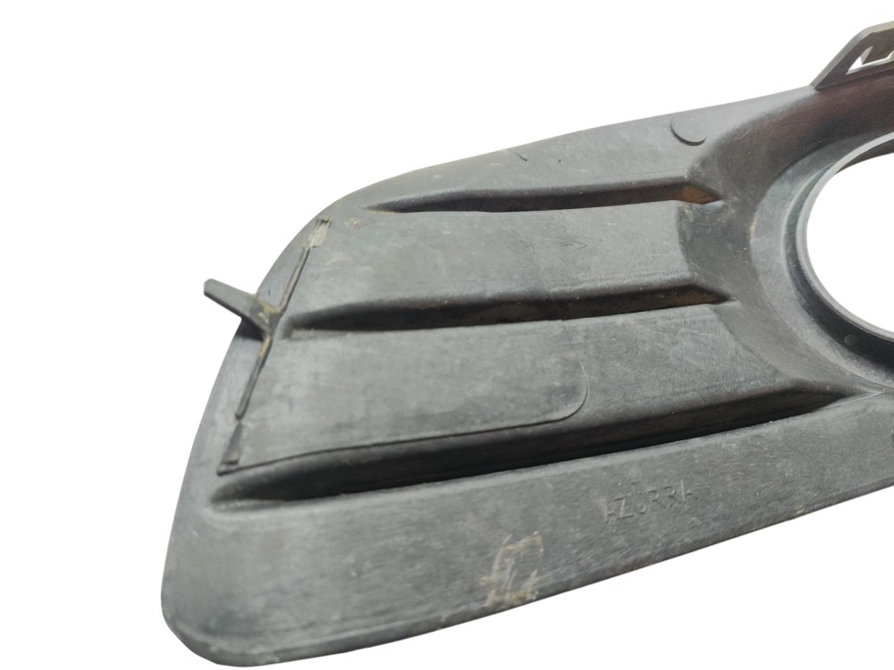 Moldura Farol Milha Auxiliar Citroen C4 Pallas 2008 A 2012 Preto Direito 8