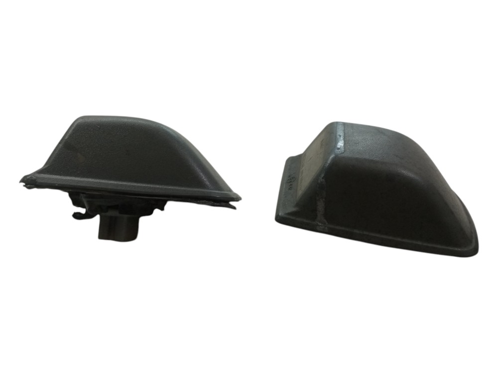 Par Lanterna Luz Placa Nissan Frontier 2008 2010 2013 Usado 4