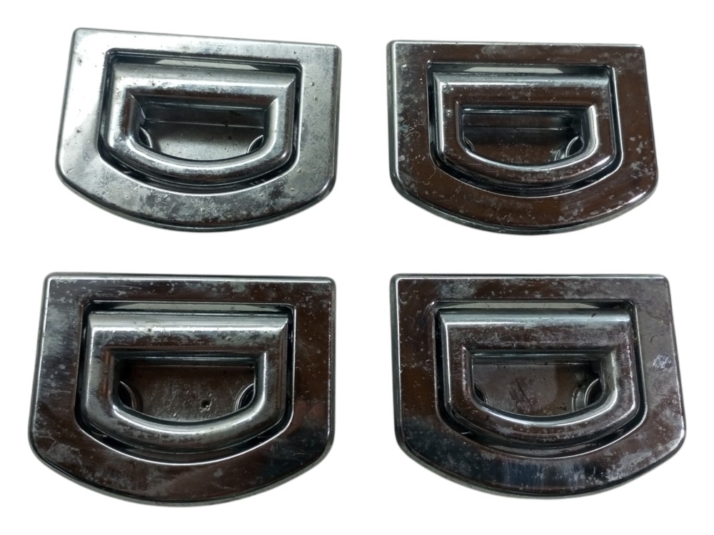 Gancho Trava Porta Malas Vw Touareg 2005 2015 Jogo Usado 1