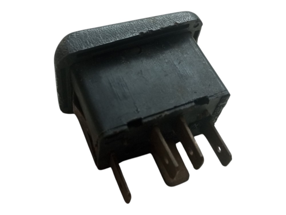 Botao Trava Vidro Eletrico Volkswagen Santana 95 96 97 99 4