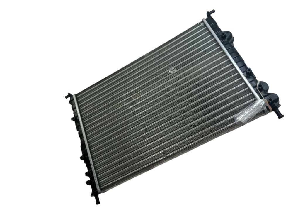 Radiador Valeo Fiat Palio Strada Siena Idea Fire 2002 2016 4