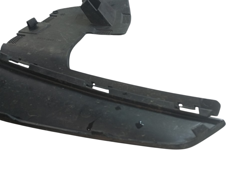 Grade Moldura Farol Tracker Gm 2020 2021 2022 Esquerdo Usado – Preto – Esquerdo 5