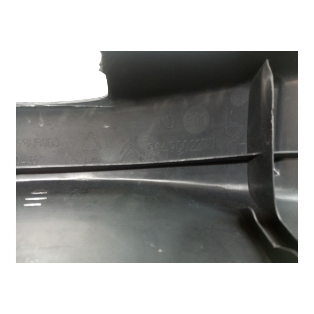 Acabamento Soleira Porta Mala Citroen C3 2006 2012 Usado 5