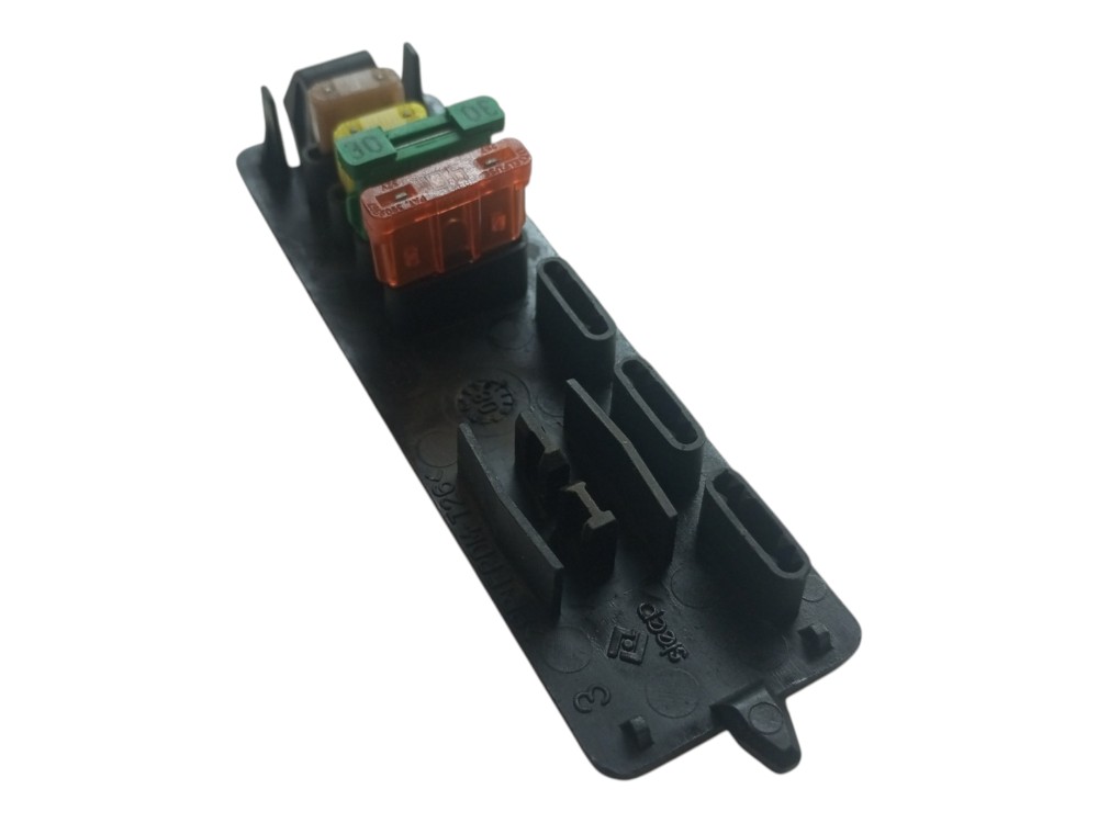 Tampa Reserva Caixa Fusiveis Peugeot 206 99 2005 2010 2012 6