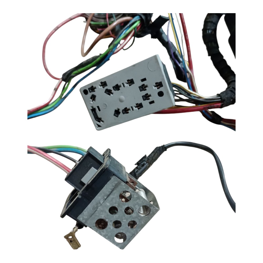 Chicote Caixa Fusivel Painel Gm Zafira 2.0 2002 2012 Usado 9