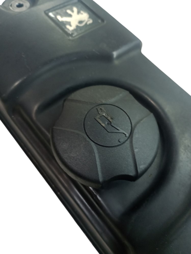 Tampa válvula motor Peugeot 206 Citroen C3 2008 2015 usado 2