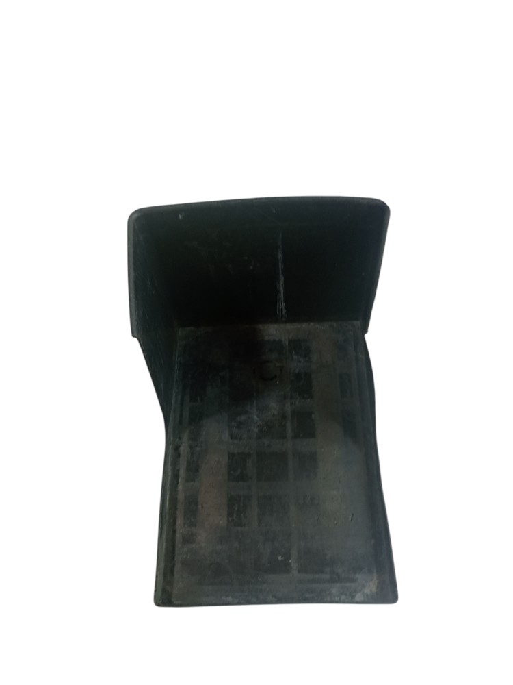 Suporte Base Caixa Bateria Mitsubishi Pajero Tr4 2002 2006 7