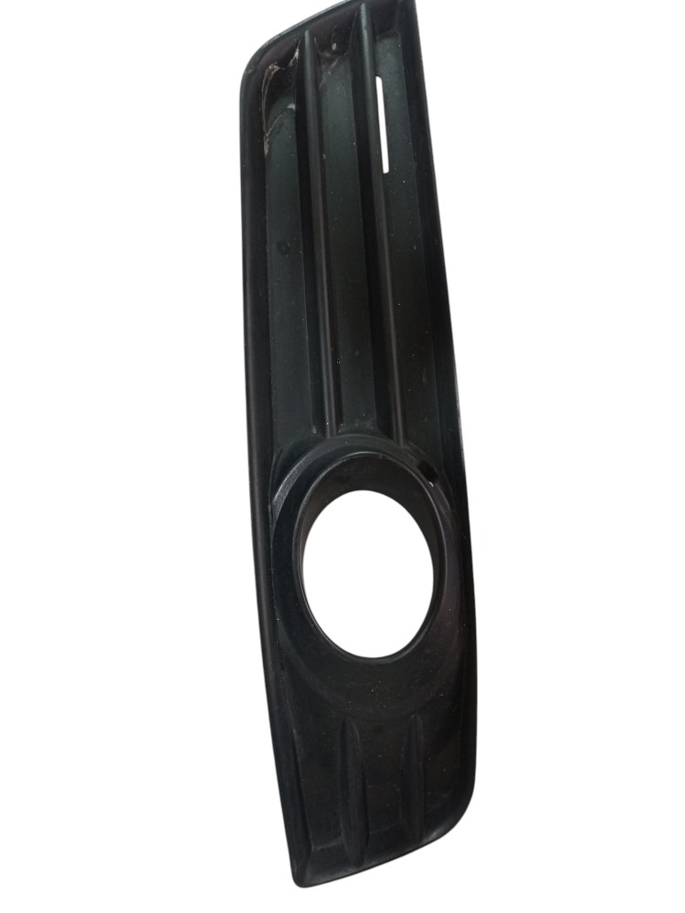 Moldura Grade Farol Milha Ld Audi A3 96 97 98 99 Usado 1