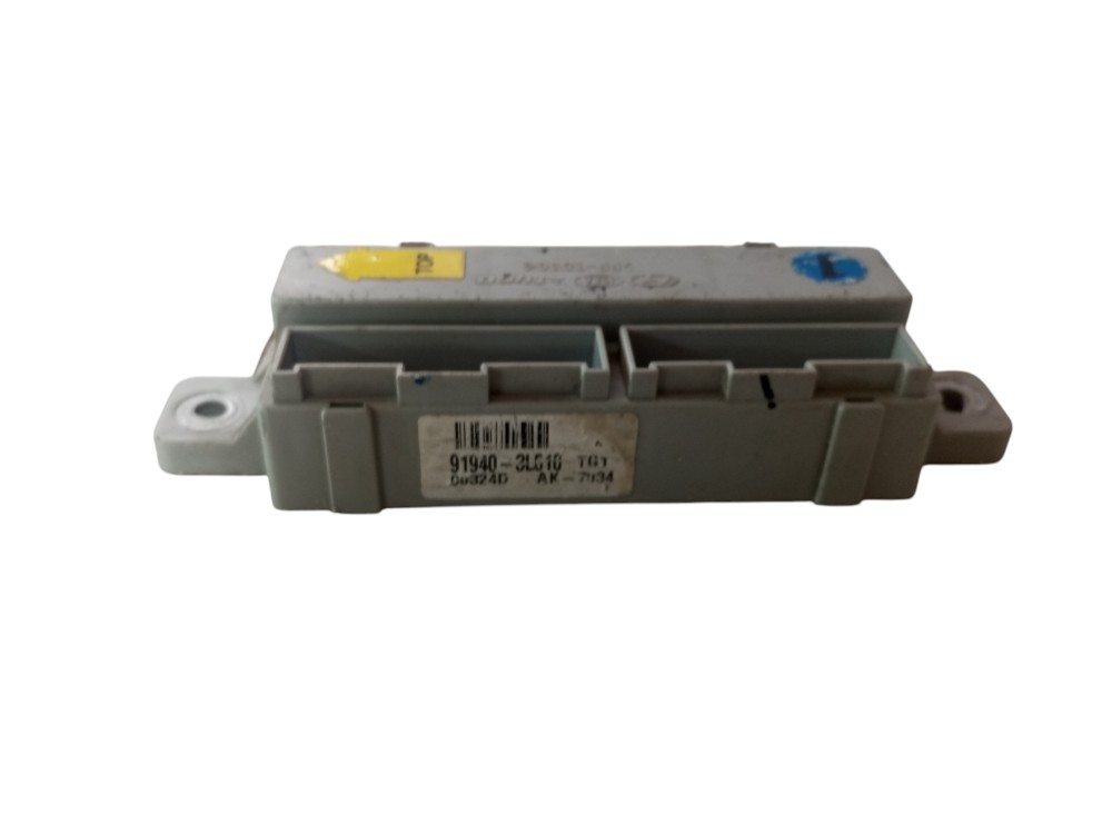 Modulo Central Rele Fusiveis Azera 3.3 2006 2008 2010 Usado