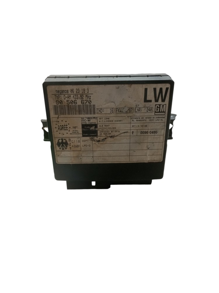 Módulo central alarme vectra 98 2000 2005 usado Chevrolet 2