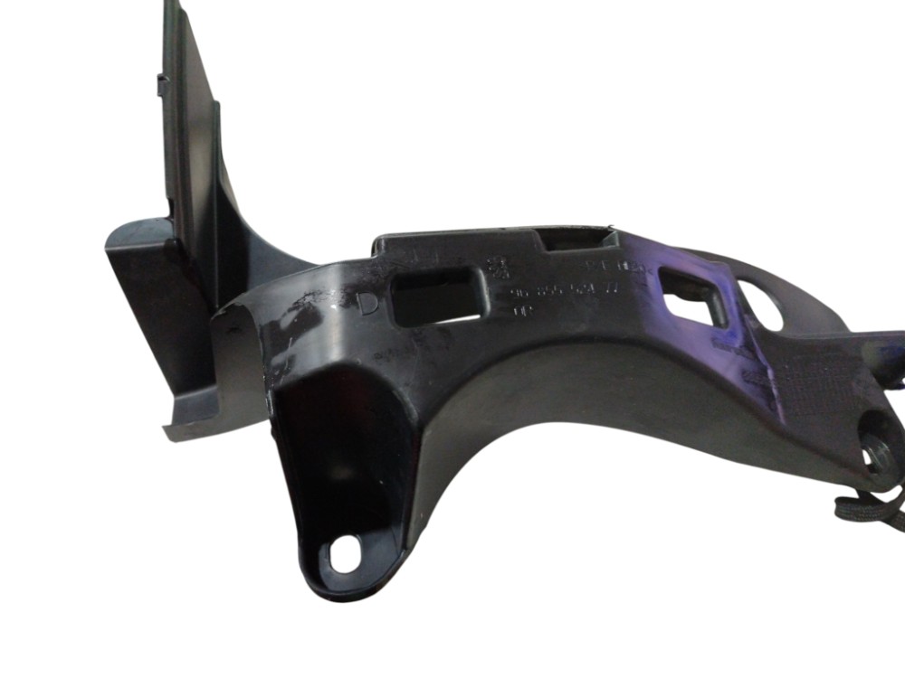 Guia Superior Parachoque Peugeot 3008 2014 Tradeiro Direito 4