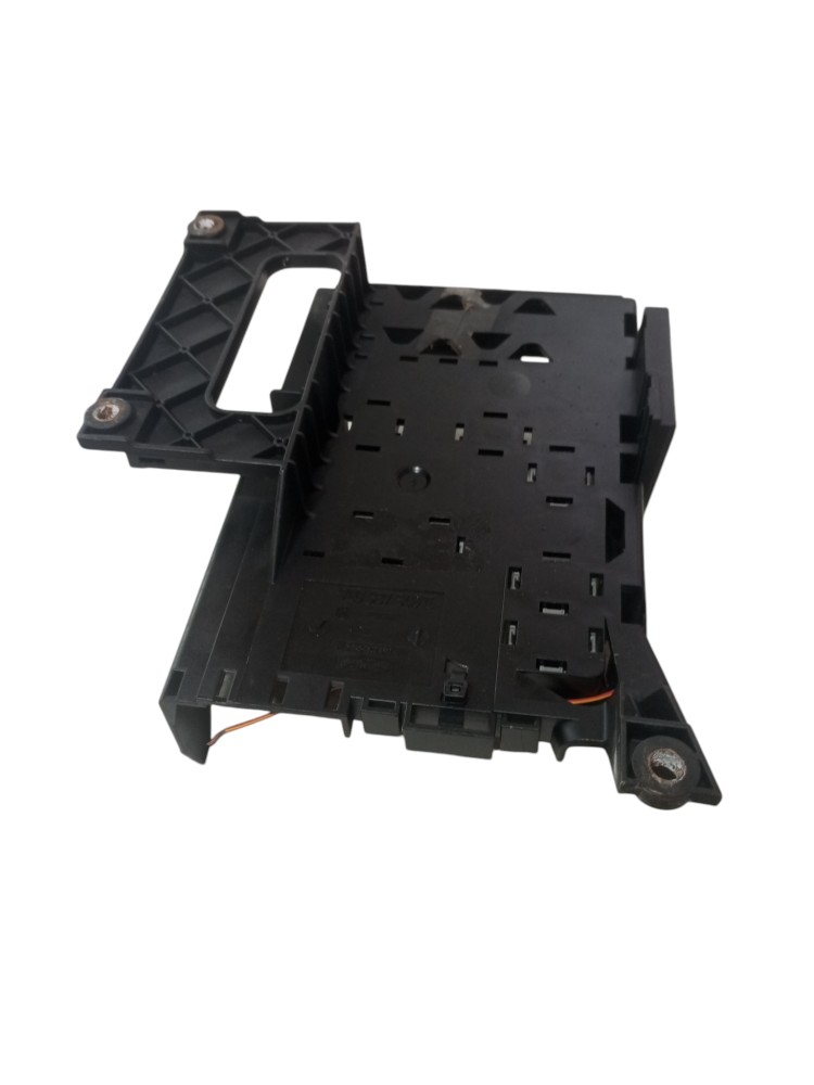 Suporte Caixa Bateria Fusivel Touareg 2008 2011 2013 V6 6